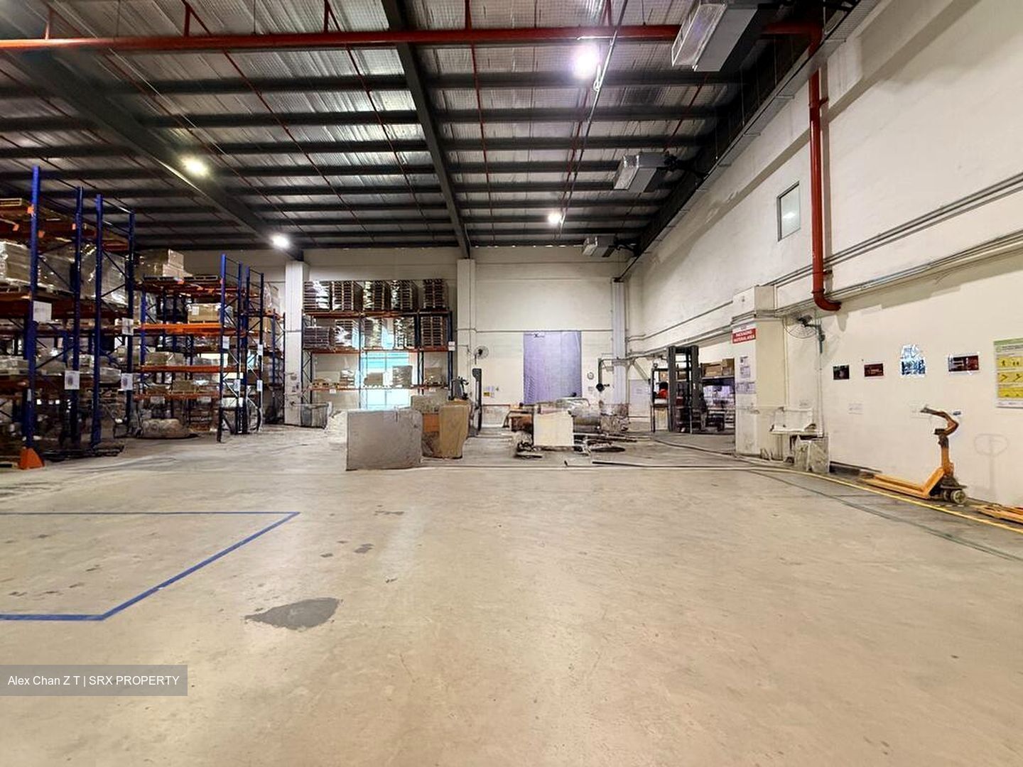 Airline House (D17), Warehouse #578705041